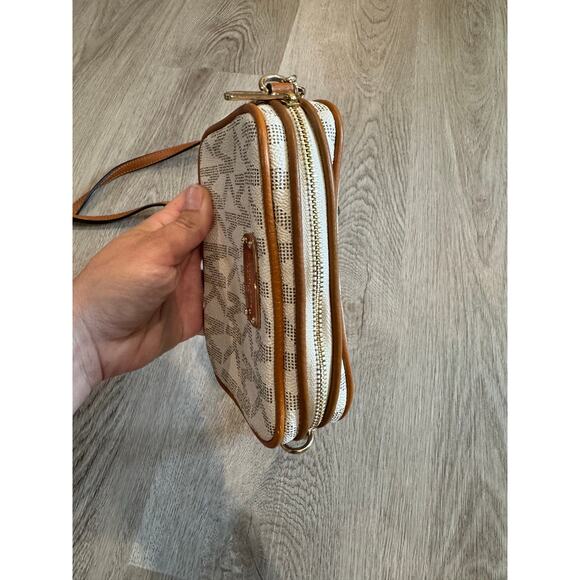 Michael Kors Jet Set Crossbody Bag – Vanilla Logo Fabric & Brown Leather Trim - Picture 7 of 7